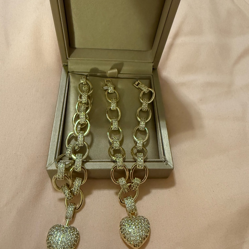 Gold Heart Pendant Necklace and Bracelet Set